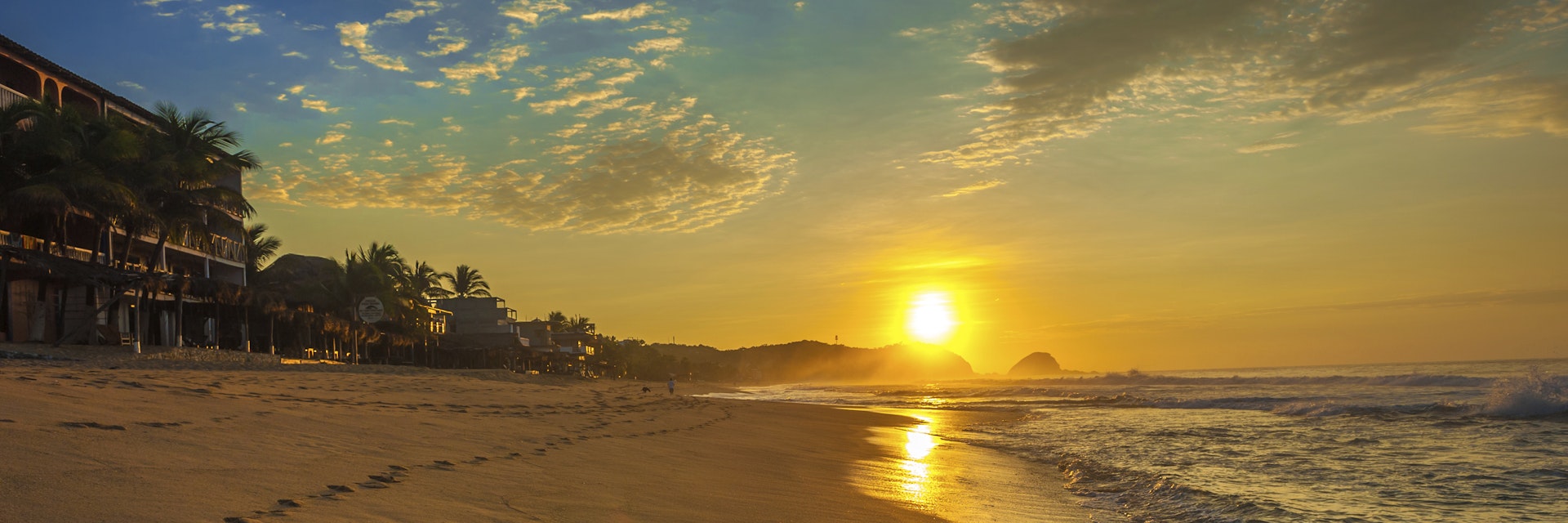 Zipolite beach at sunrise, Mexico
